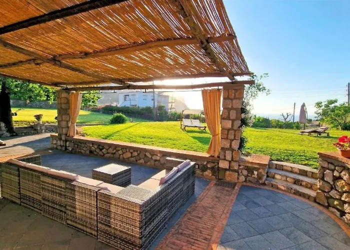 Coralia Con Giardino Villa