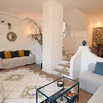 Coralia Vista Mare E Giardino Privato فيلة *