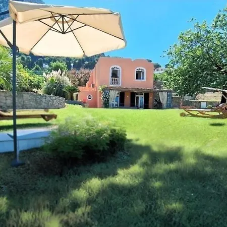 Coralia Con Giardino