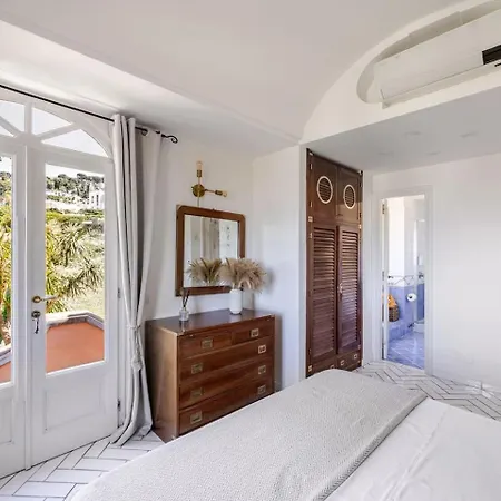 فيلة Coralia With Seaview - 10 Minute Walk To The Piazzetta كابري