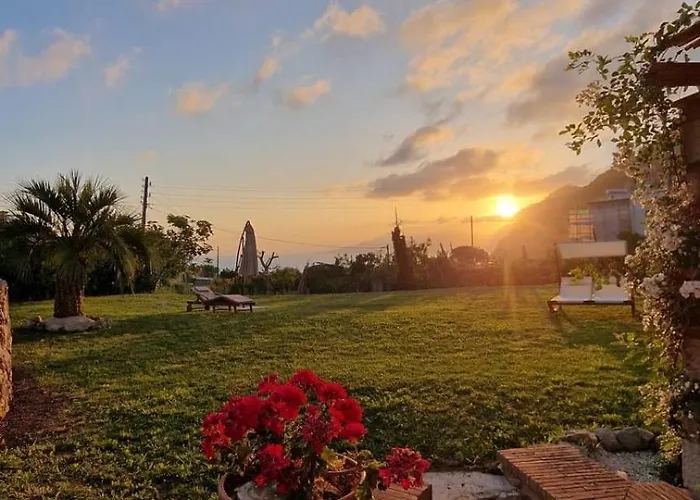 فيلة Coralia Con Giardino *