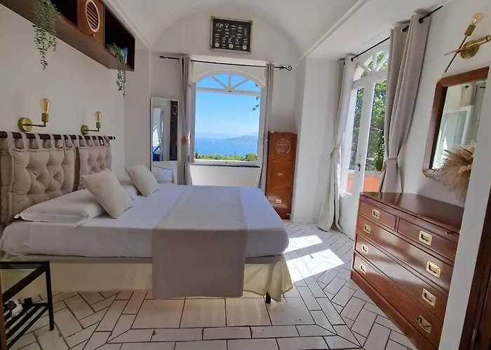 Coralia Vista Mare E Giardino Privato וילה Marina Grande (Capri)