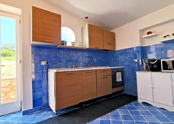 Coralia Vista Mare E Giardino Privato *