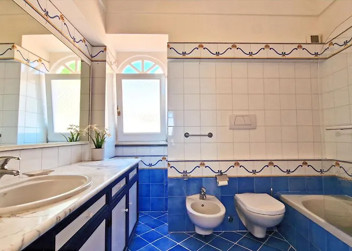 Coralia Vista Mare E Giardino Privato