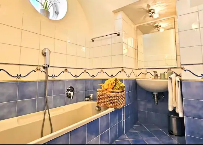 Coralia Vista Mare E Giardino Privato Marina Grande (Capri)