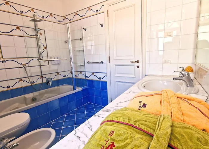 Coralia Vista Mare E Giardino Privato Marina Grande (Capri)